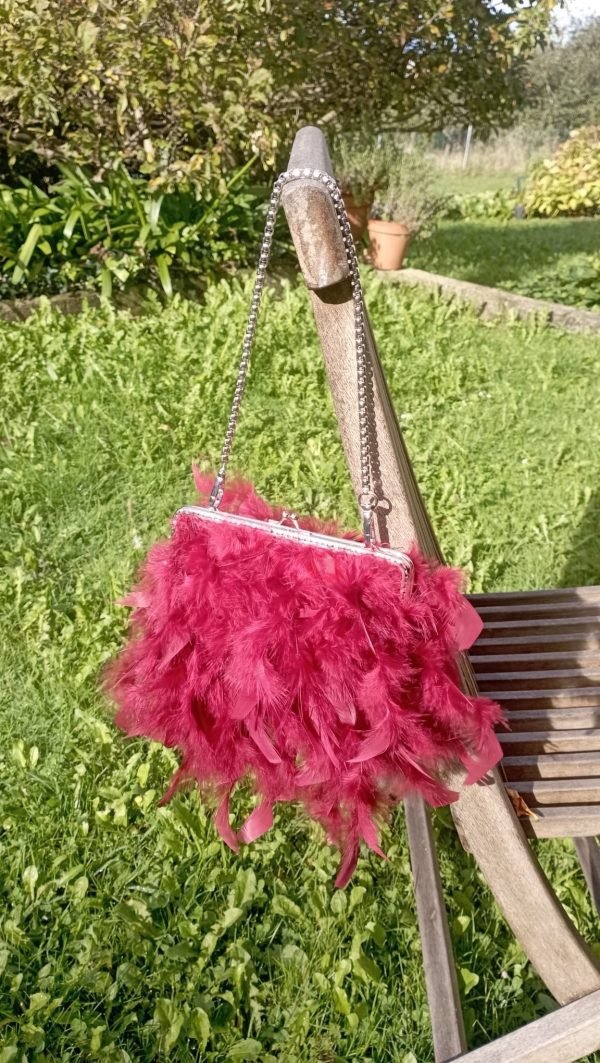 Bolso de plumas granate - Imagen 2