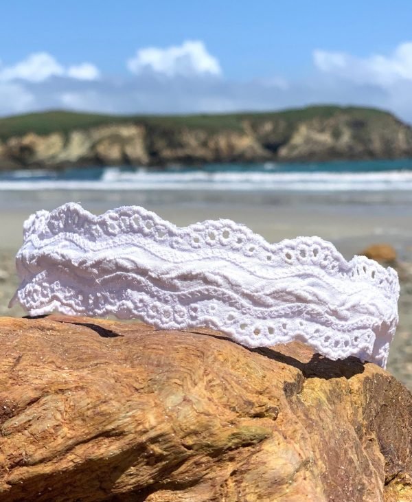Diadema de ceremonia bordada niña / bebé / novia