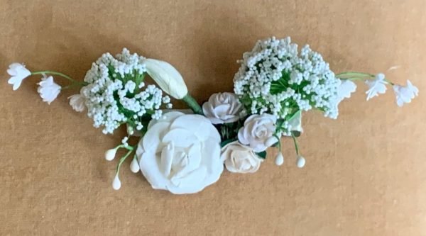 Tocado de flores “Riga”