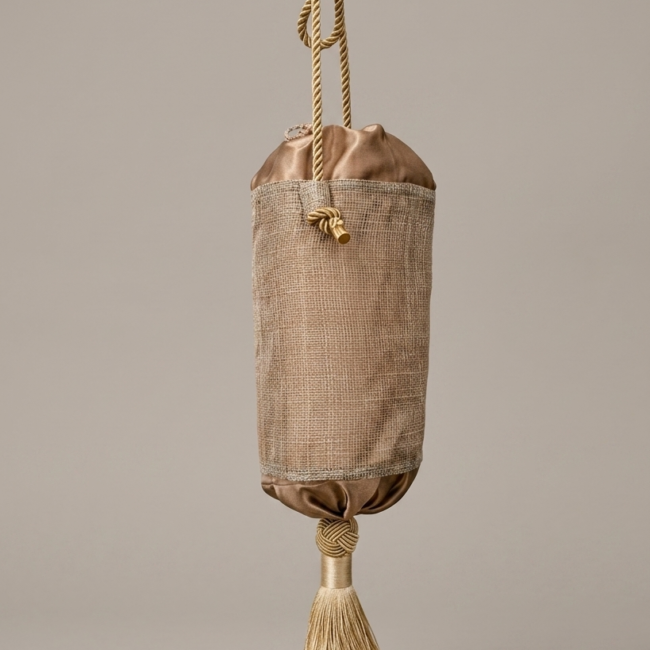 bolso saco de sinamay y raso